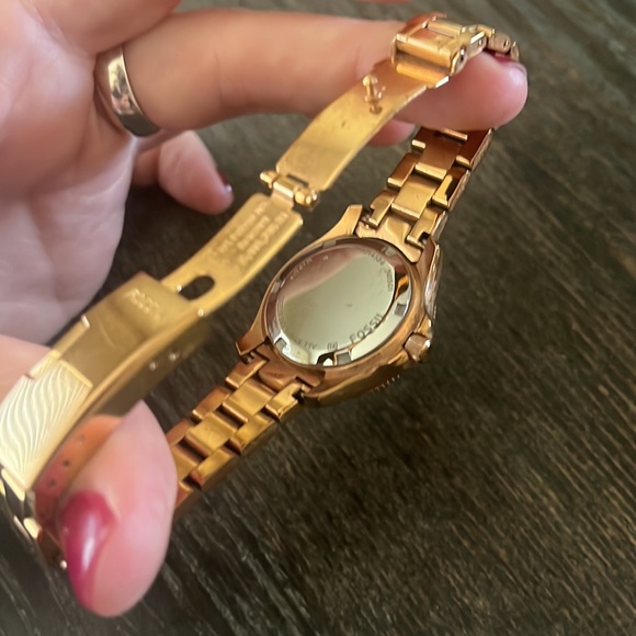 Fossil Watch - Picture 3 of 4